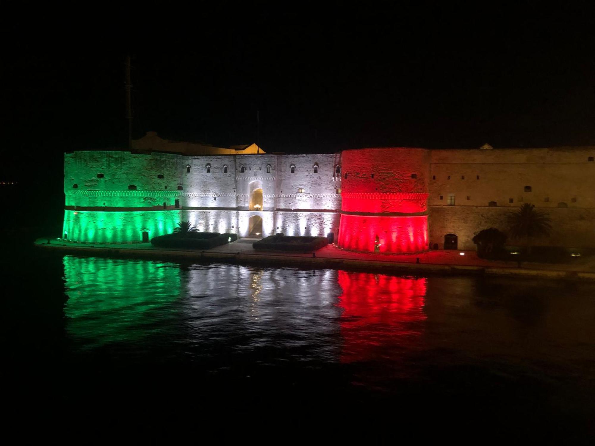 Downtown Lodge Museum تارانتو المظهر الخارجي الصورة